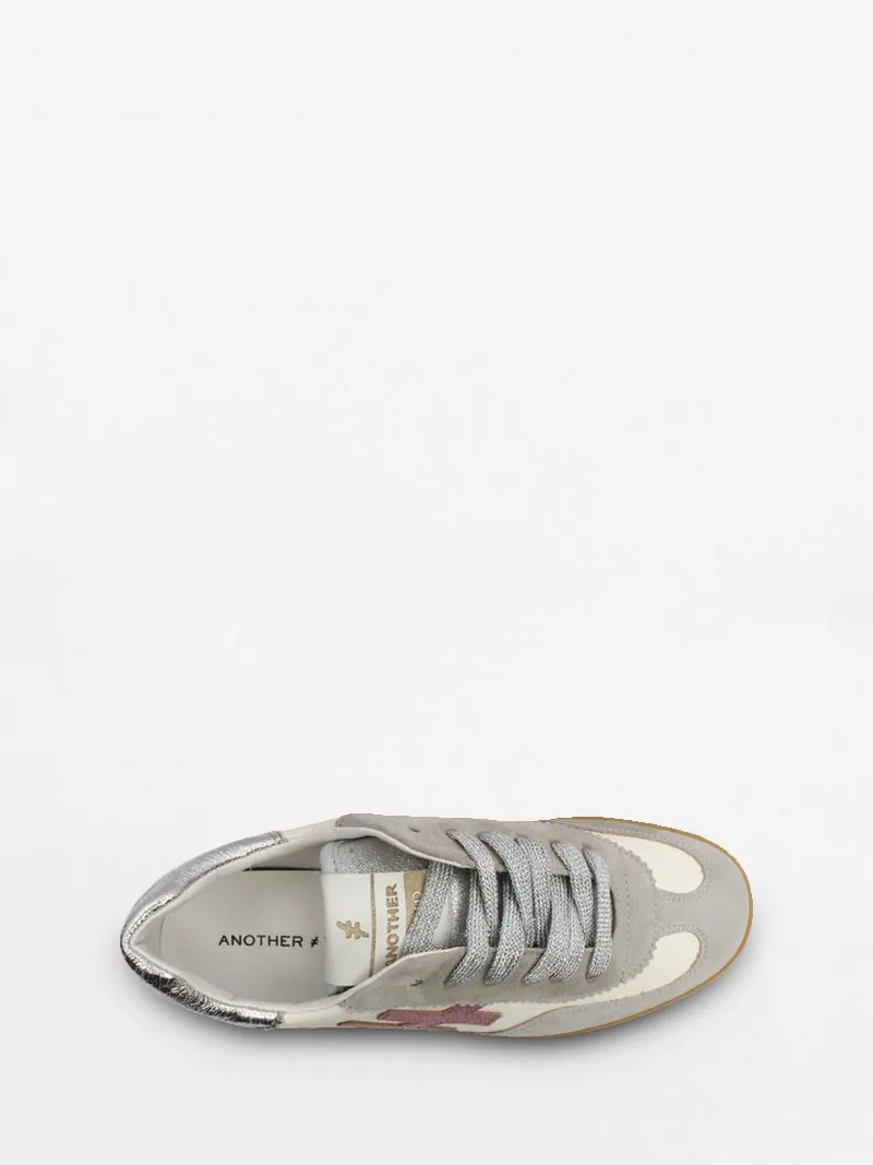 A032 Iconic 2 slika 1