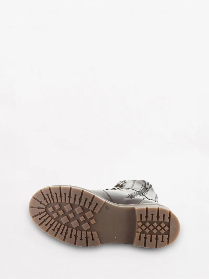 Adley slika 5